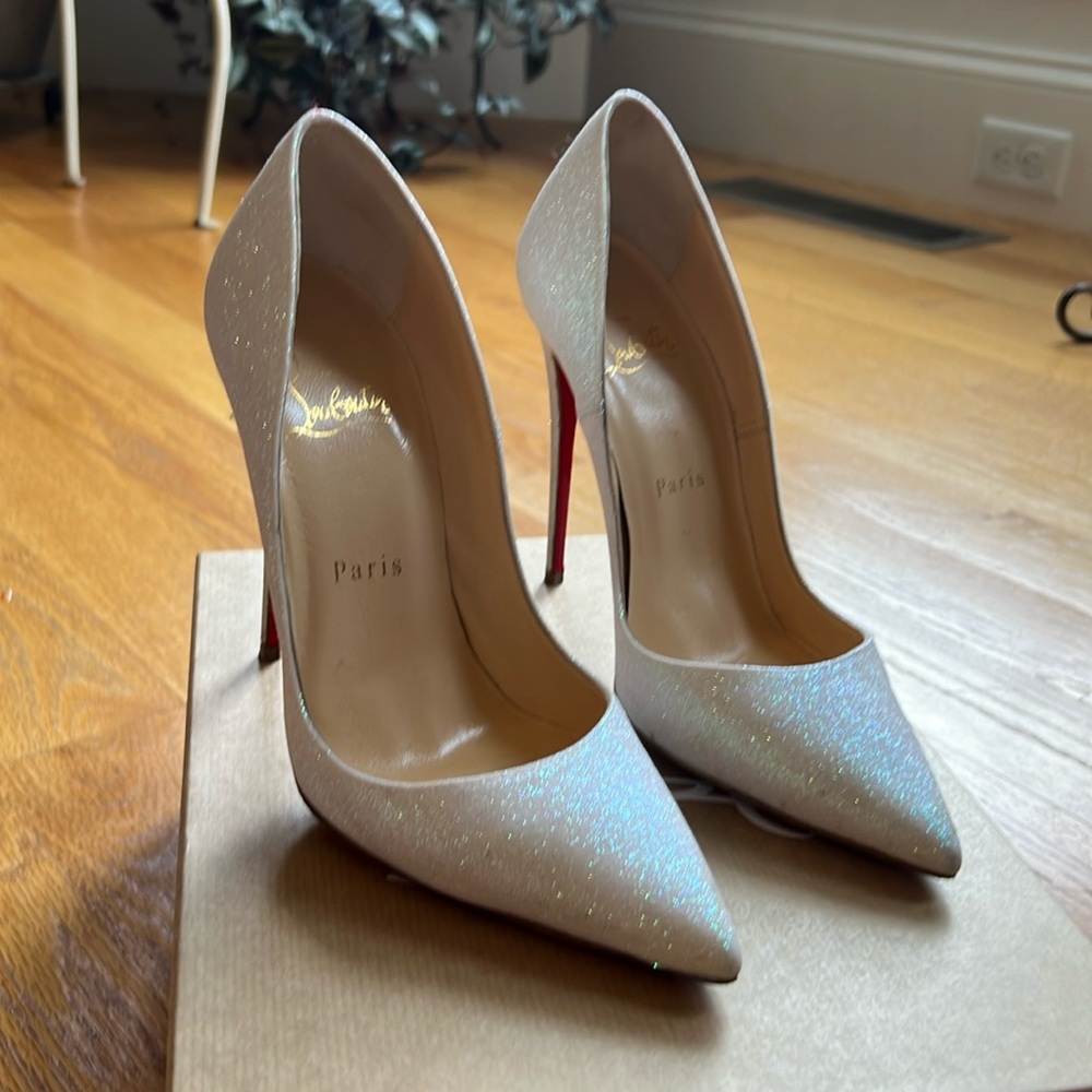 Authentic Louboutin sz 36.5 So Kate 120 Glitter Glacier White
